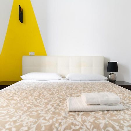 Romafullhouse Guesthouse Dış mekan fotoğraf