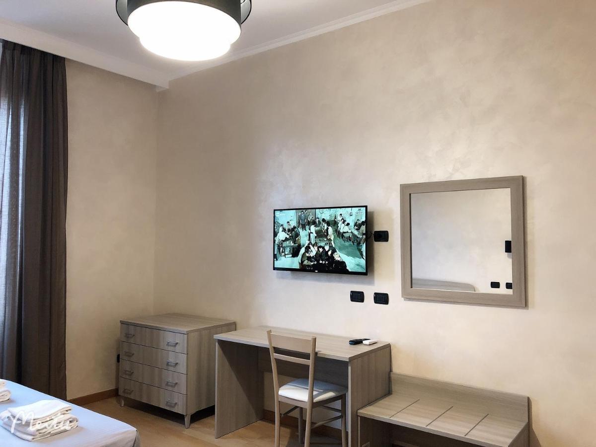 Romafullhouse Guesthouse Dış mekan fotoğraf