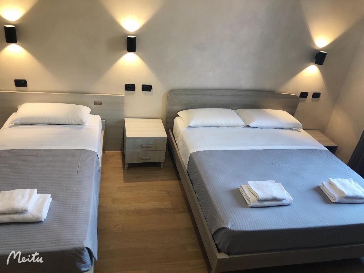 Romafullhouse Guesthouse Dış mekan fotoğraf